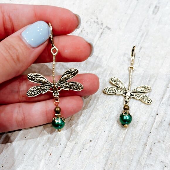 gold dragonfly earrings A96 - Picture 2 of 2